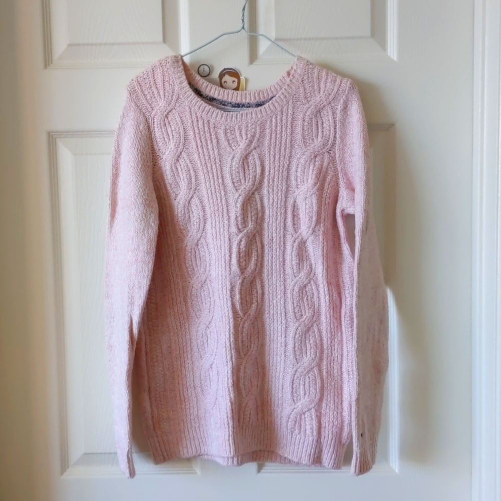 Round neck baby pink sweater